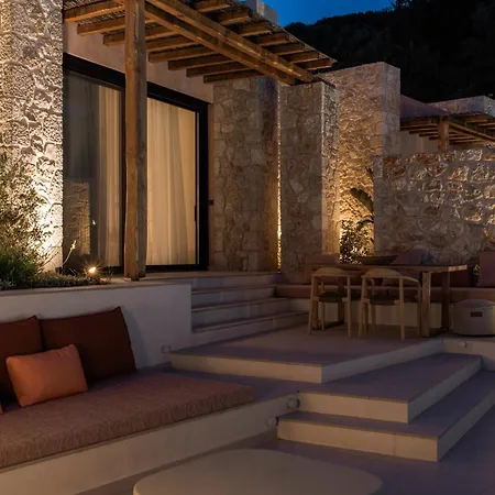 Bed & Breakfast Ninemo Village *