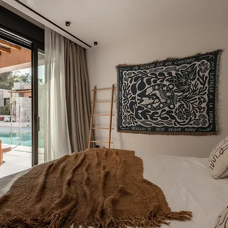 Bed & Breakfast Ninemo Village